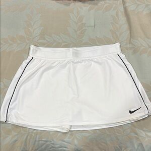 Nike Women's White Tennis Skirt